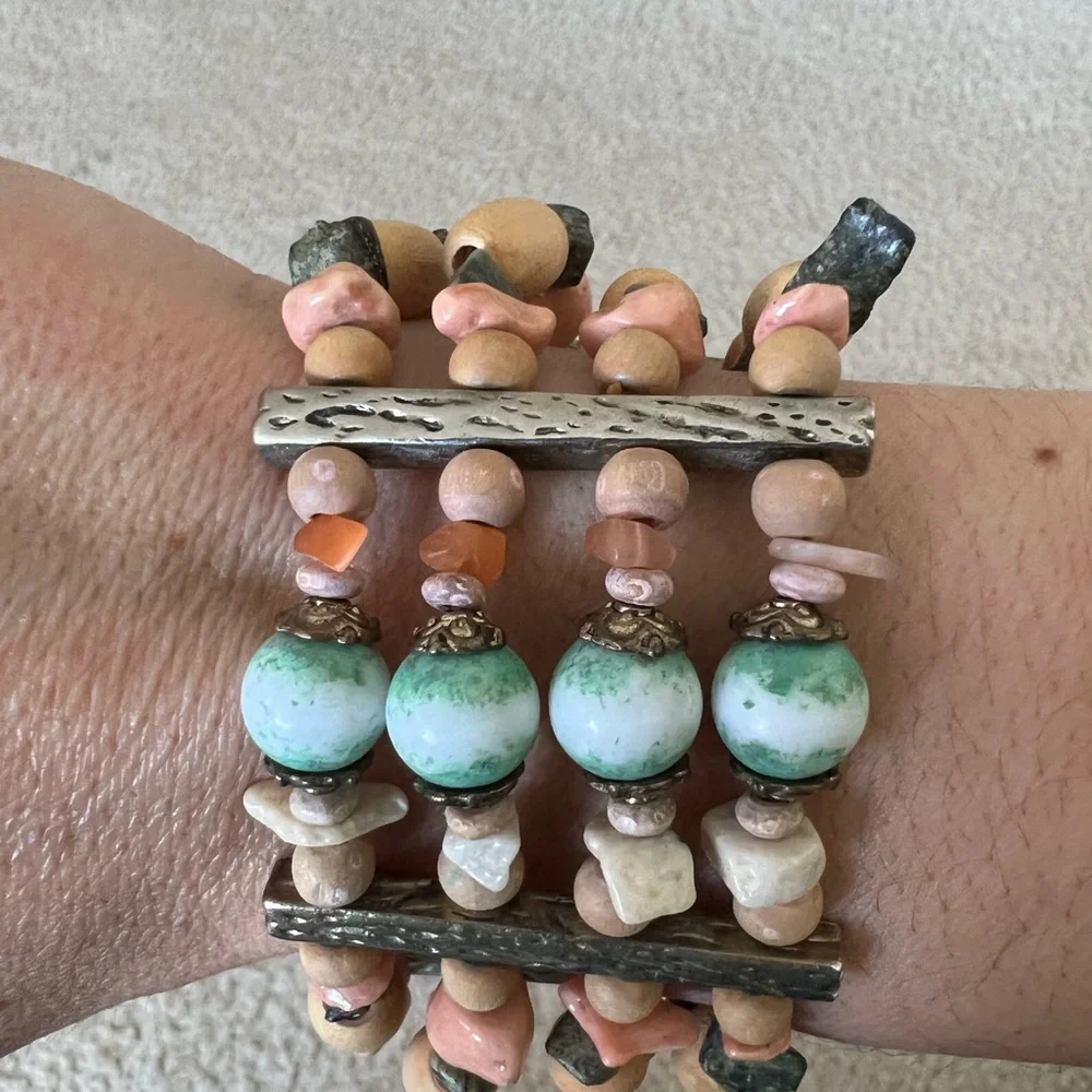 Bracelet. - Picture 2 of 3
